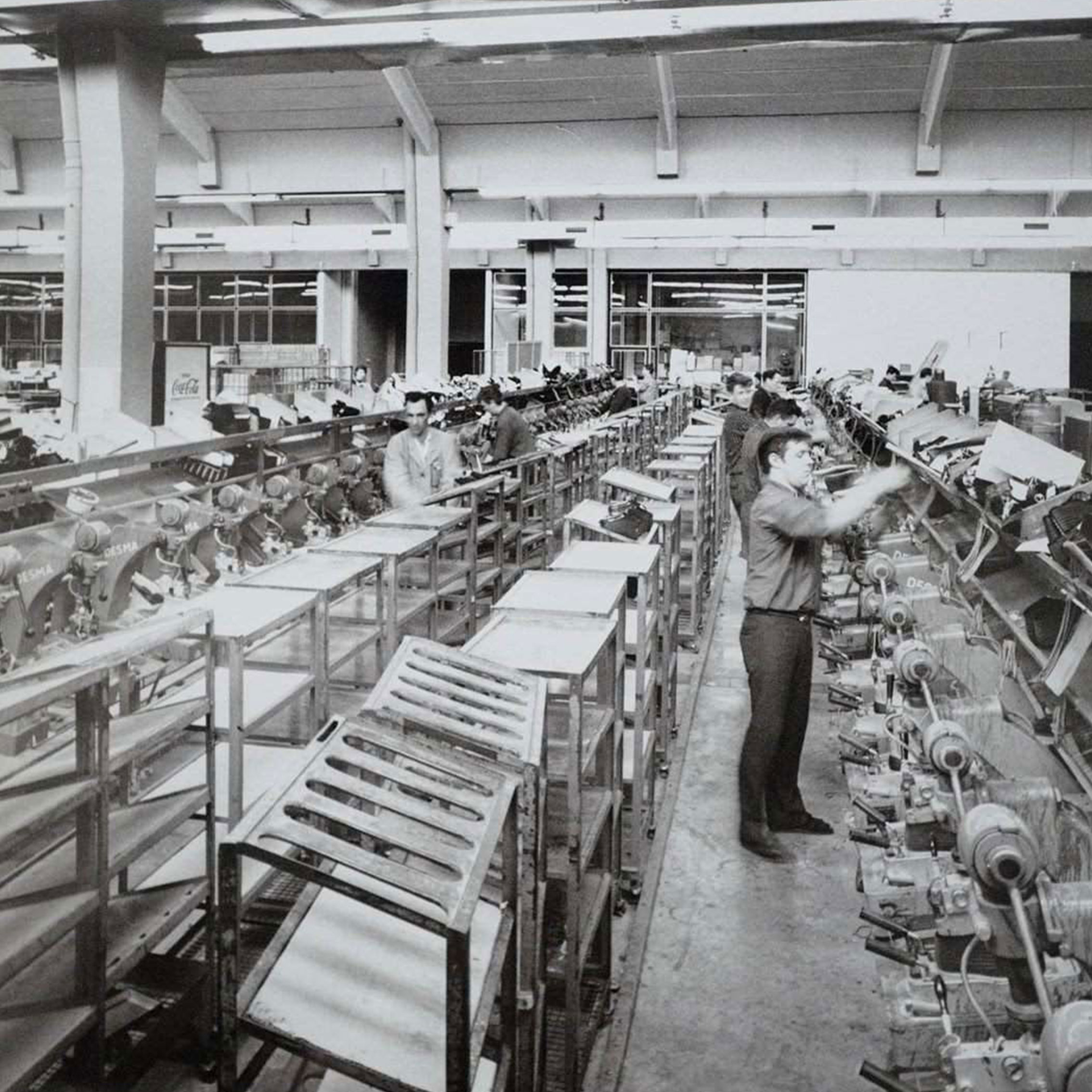 1954
Neubau einer Produktionshalle mit 2.000 Quadratmeter und Bau einer weiteren Fabrik in Bad Kreuznach.